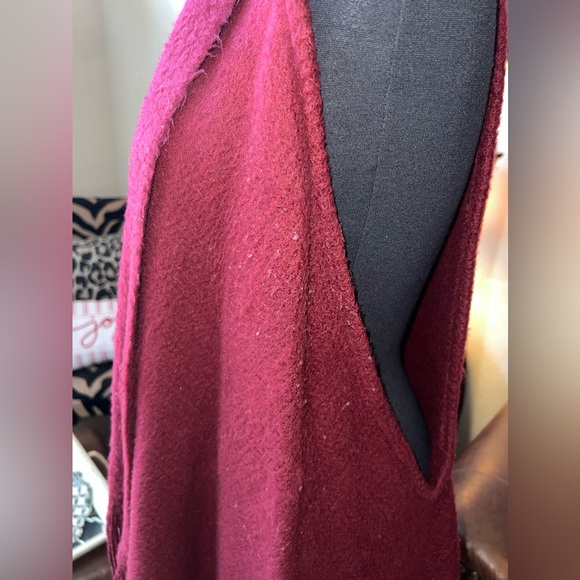 Long Fuzzy Vest - Picture 4 of 5